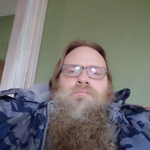 Meet your Posher, Larry